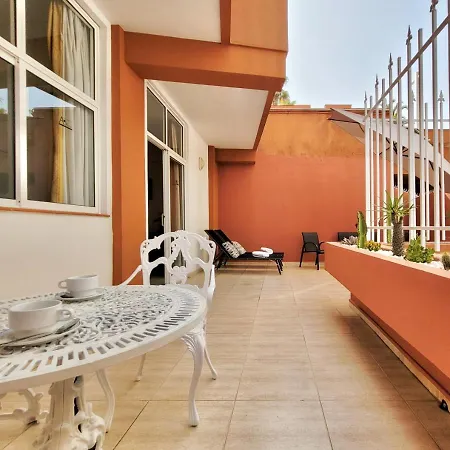 Martiánez Downtown Apartamento