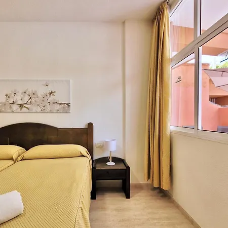 Martiánez Downtown Apartamento *